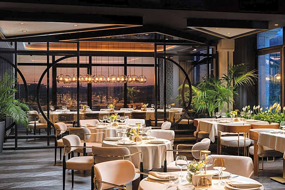 RADISSON BLU LEOGRAND HOTEL