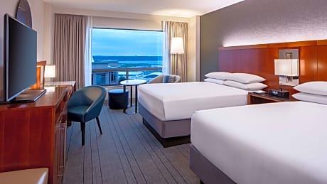 2 Double Beds ADA Tub