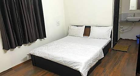 Hotel O Rajgoy Resort