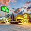 La Quinta Inn & Suites by Wyndham Appleton-College Avenue