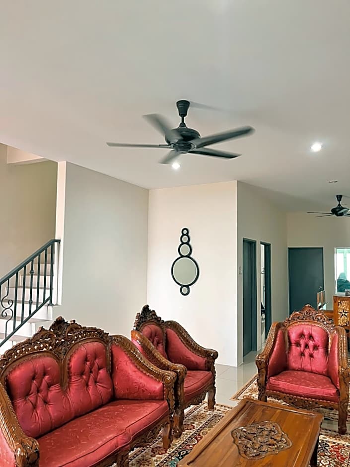 Homestay Seri Iskandar By Ummi