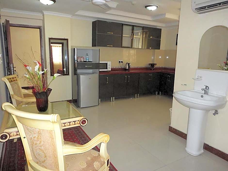 Urban Rose Hotel & Apartments