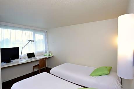 Chambre Lits Jumeaux (2 lits jumeaux 1 lit d'appoint)