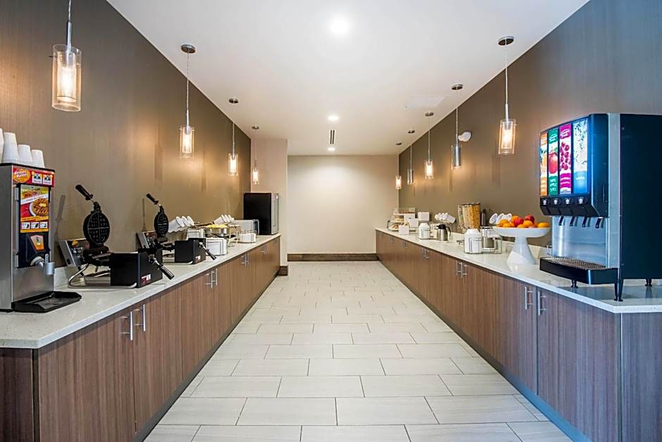 La Quinta Inn & Suites by Wyndham Buffalo Amherst