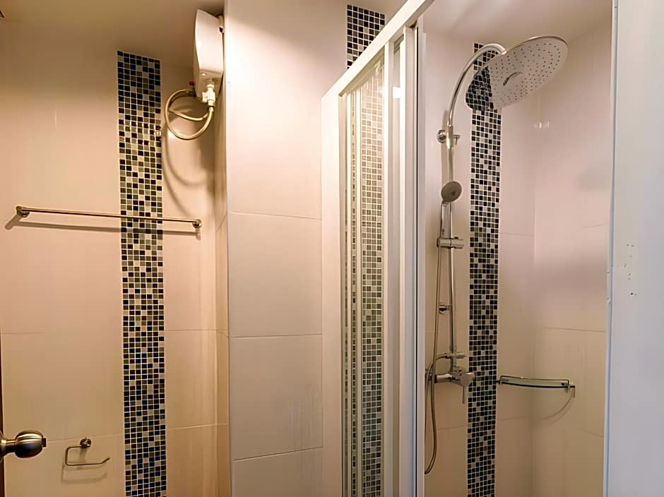 Cozy At 9 Hotel And Kitchen