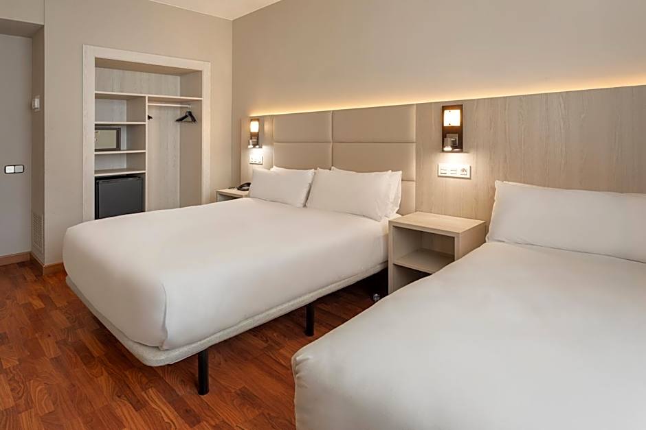 Hotel Zaragoza Royal