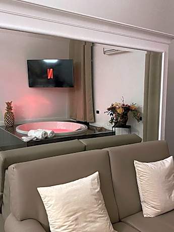 King Room with Spa Bath