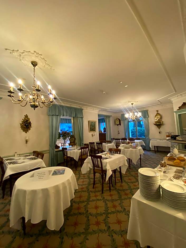 Hotel De La Paix