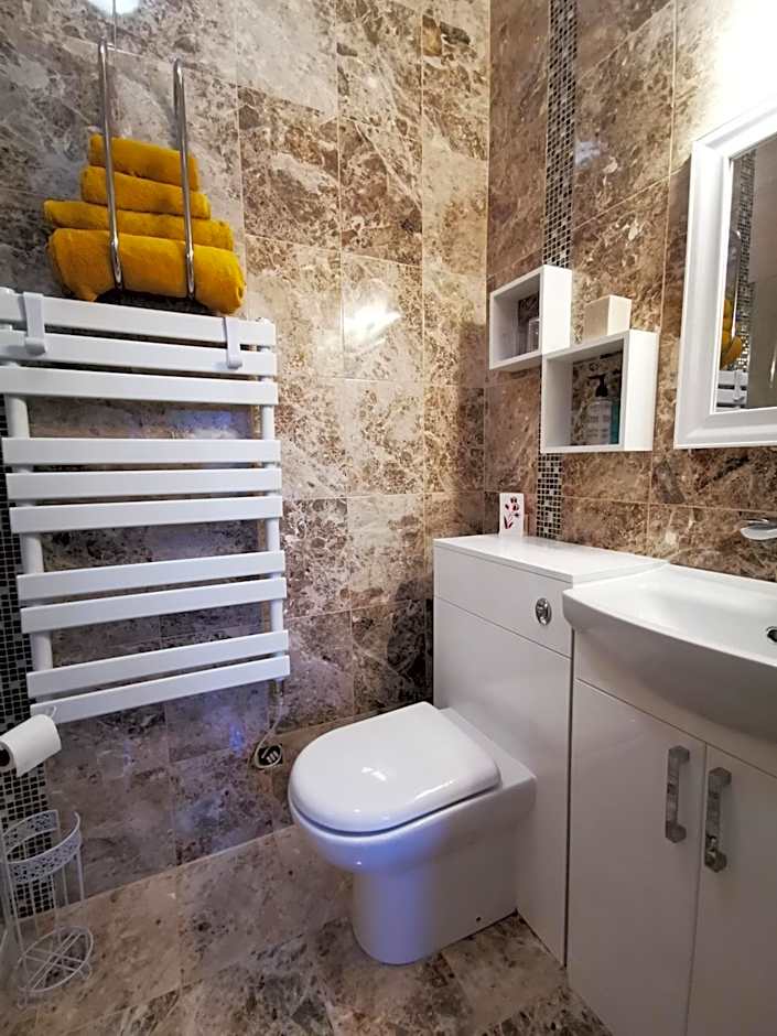 Dolweunydd Bed and Breakfast