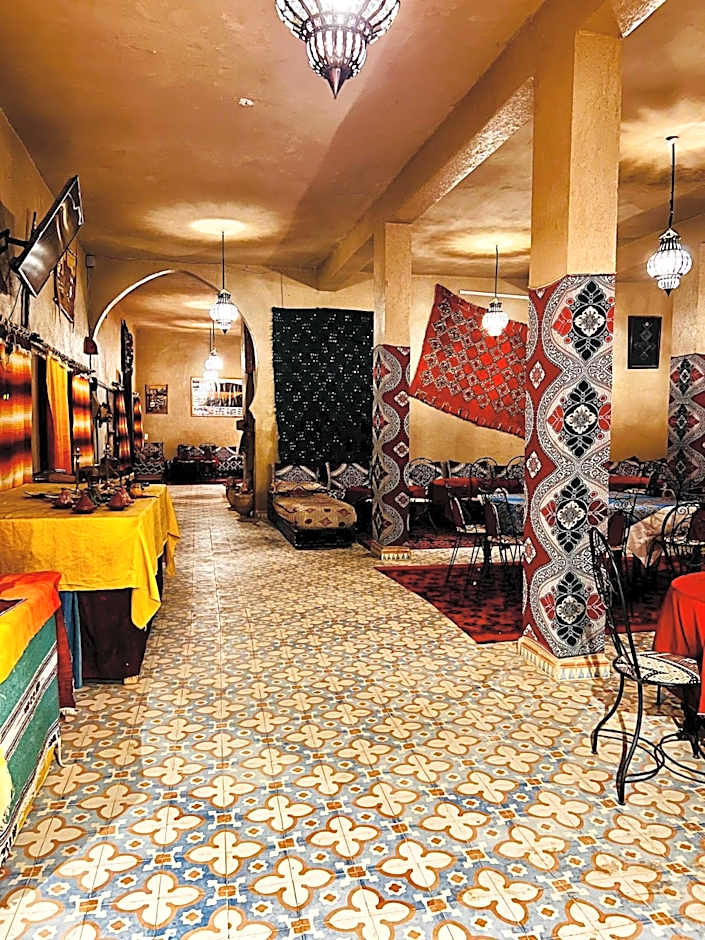 Hotel Camping Les Roses Des Dunes & Piscine