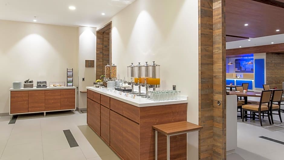 Holiday Inn Express Mexico Basilica By IHG