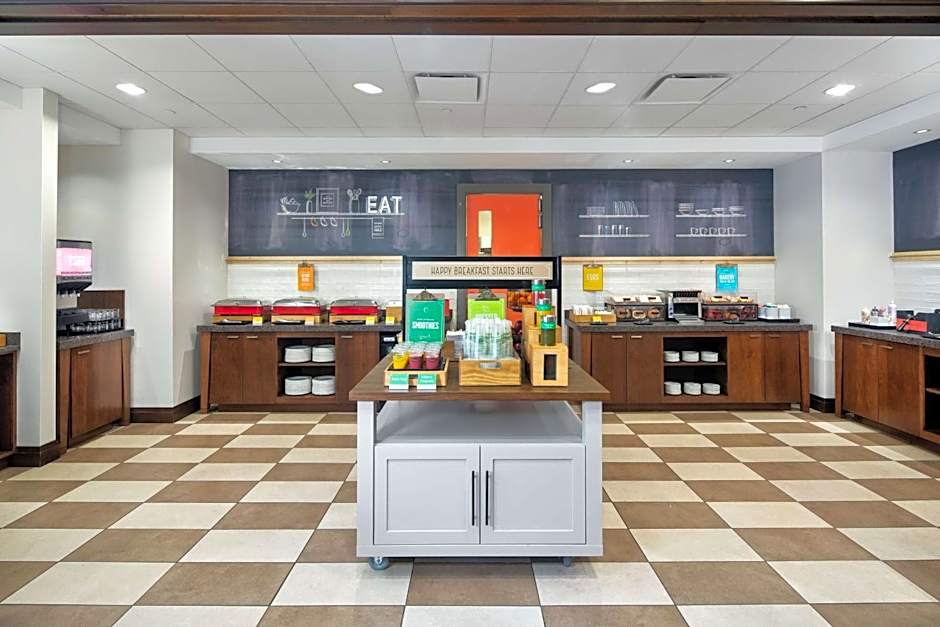 Hampton Halifax Downtown