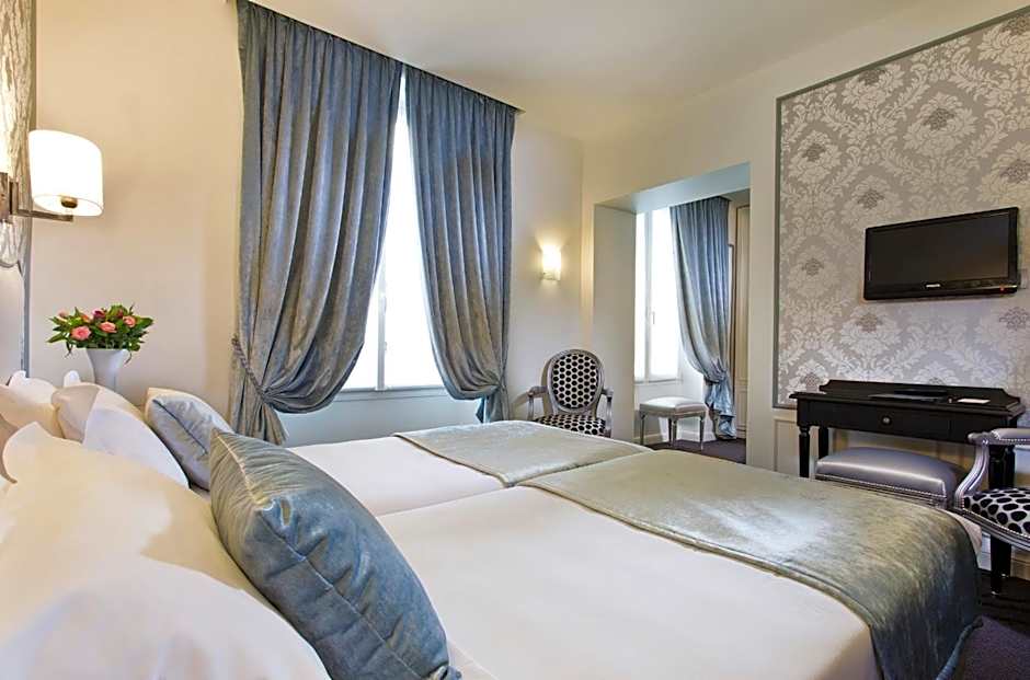 Hotel Saint Petersbourg Opera