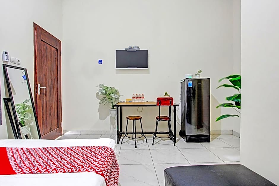 OYO Life 92184 Mr Brown Homestay