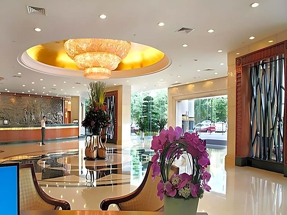 The Pavilion Hotel – Shenzhen, IA