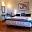 Aurelia Garden Gold B&B