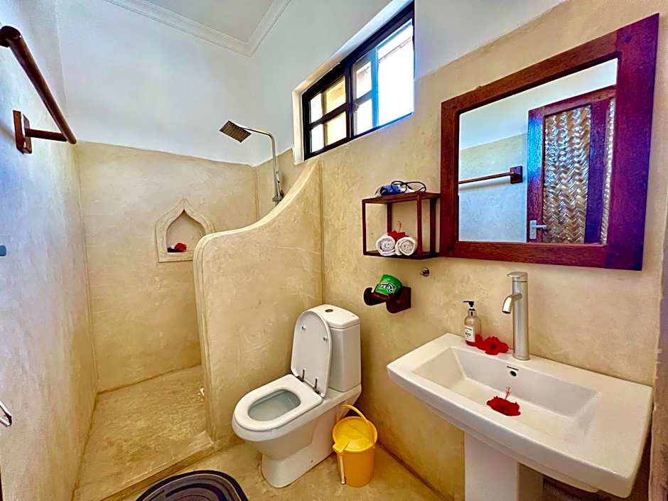 Chikachika Beach B&B