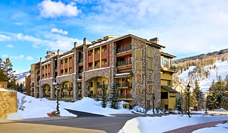The Landmark, a Destination by Hyatt Residence