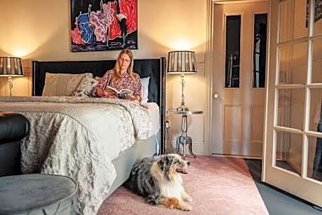 King Studio - Pet Friendly