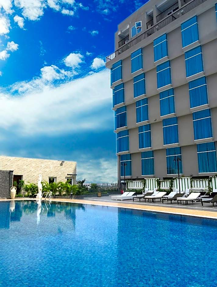 The Mira Hotel