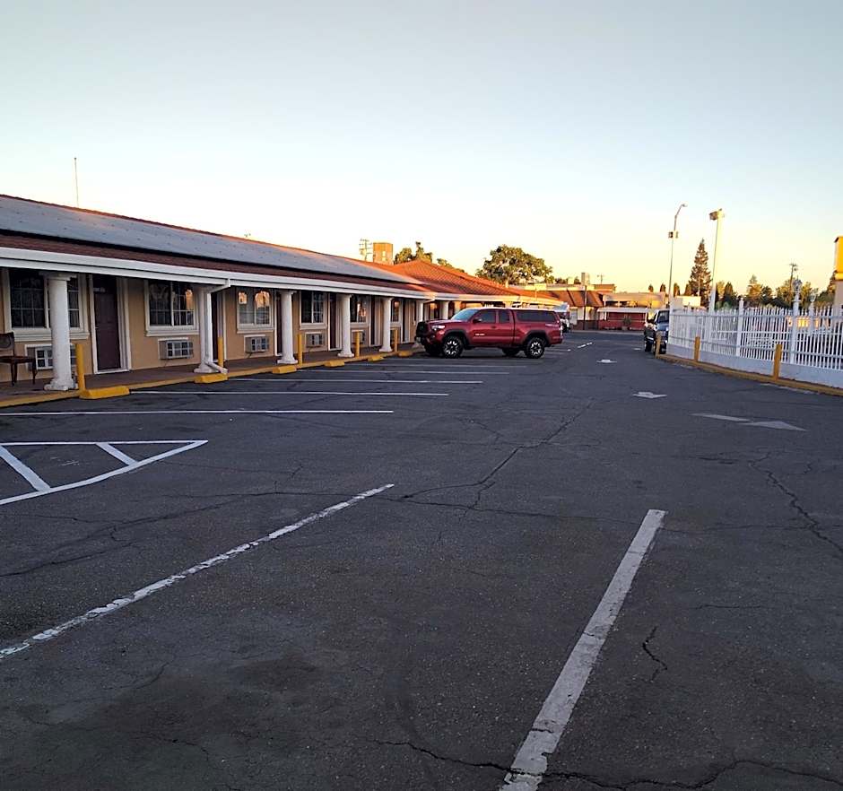 Holiday Motel Oakdale