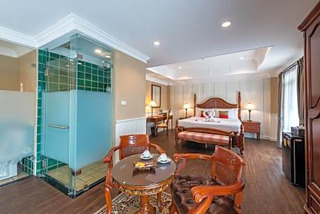 King Suite with Balcony