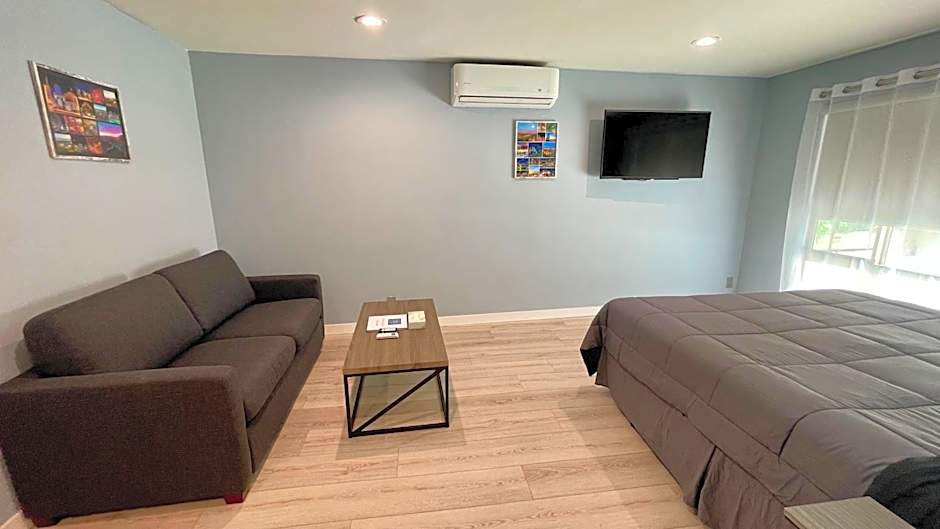 Quintessence ApartHotel