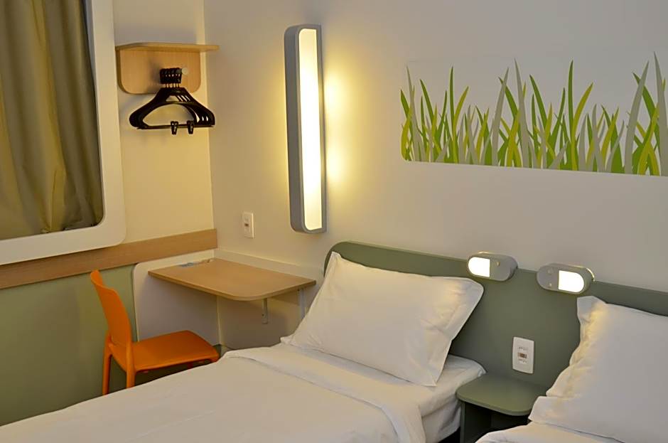 Ibis Budget Curitiba Aeroporto