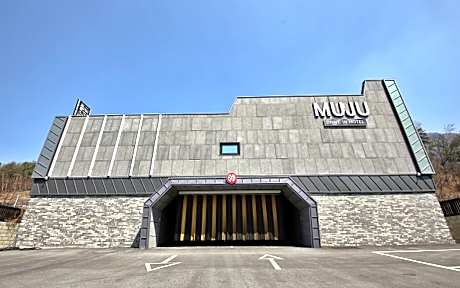 Muju Muju Self check-in Motel