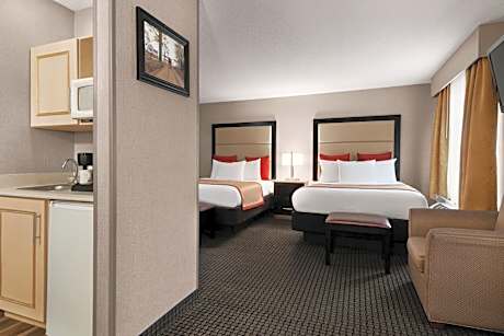 Studio Suite with Two Queen Beds - Non-Smoking