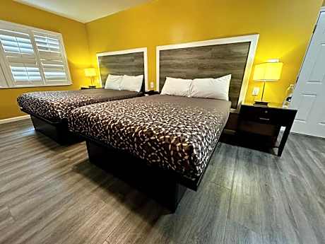 Two Queen Beds