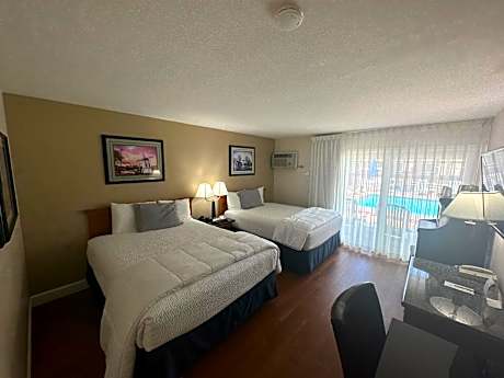 Deluxe Queen Room with Two Queen Beds (Balcony)