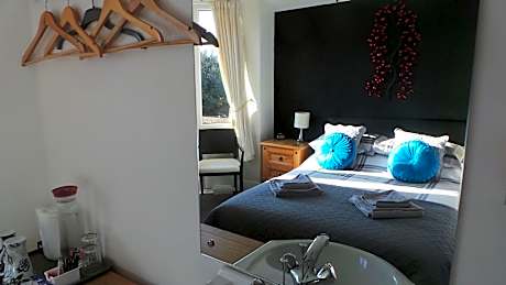 Double Room with En-Suite