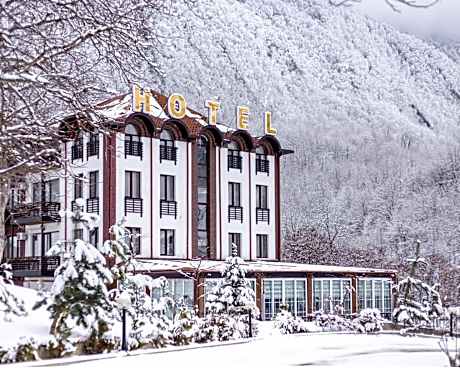 Quba Vadi Chalet Hotel