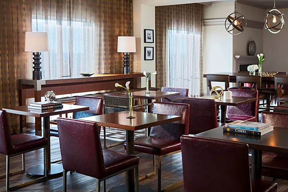 Renaissance by Marriott Waterford Oklahoma City Hotel