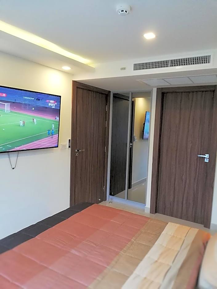 Grand Avenue Residence 1 bedroom