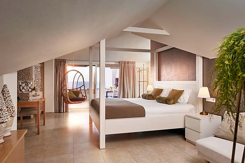 Van der Valk Hotel Barcarola