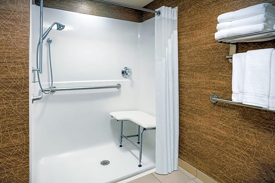 Holiday Inn Express Boston Brockton By IHG