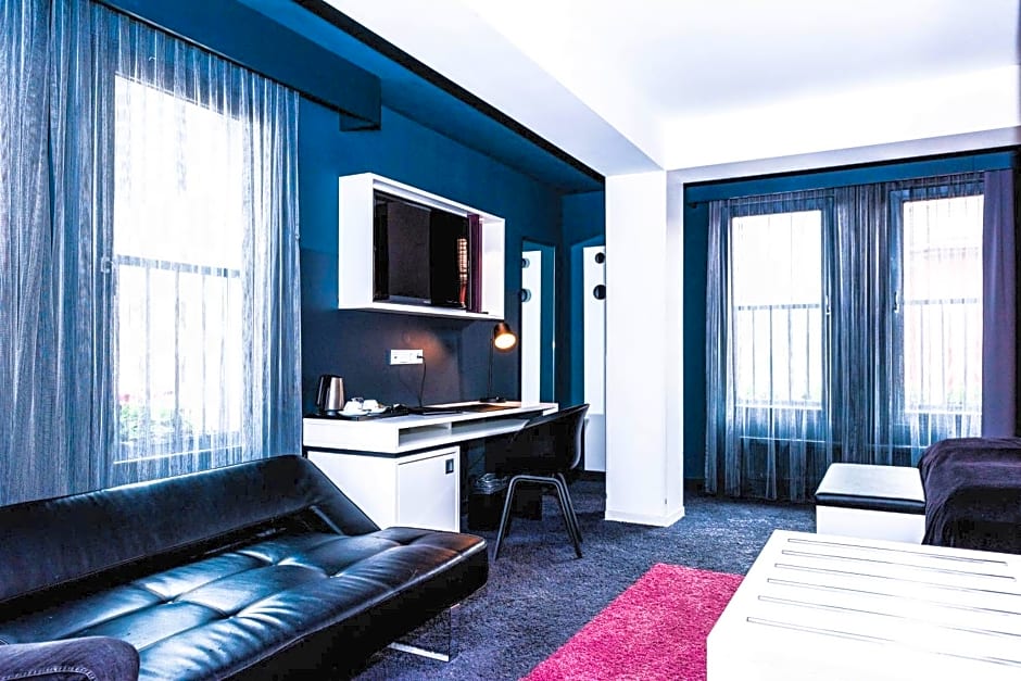 Bliss Hotel