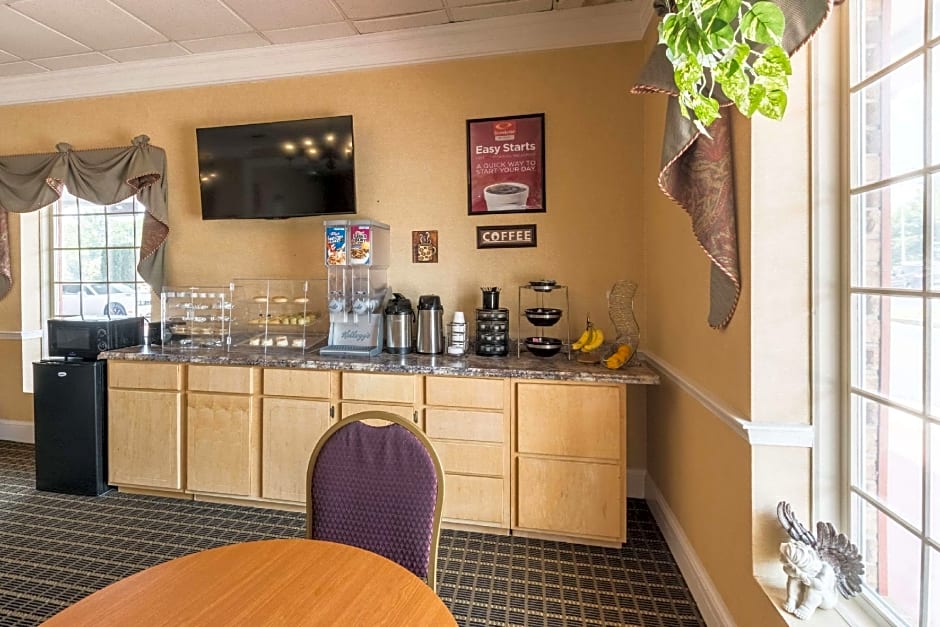 Econo Lodge Inn & Suites Orangeburg