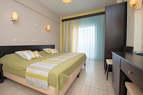 Standard Room Side Sea View