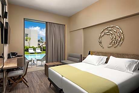 Deluxe Room with Pool View - Annex
