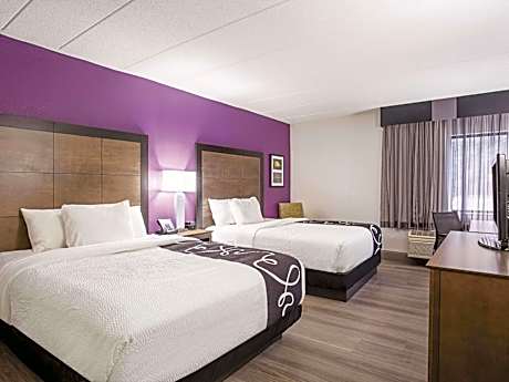 Queen Room with Two Queen Beds - Non-Smoking