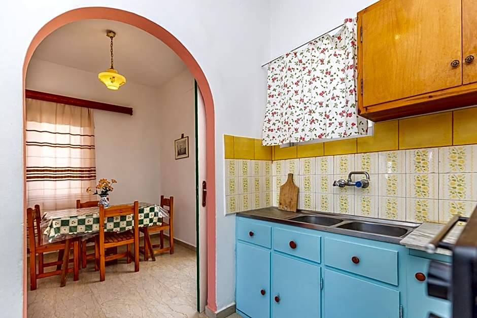 Alexandros Studios by Estia