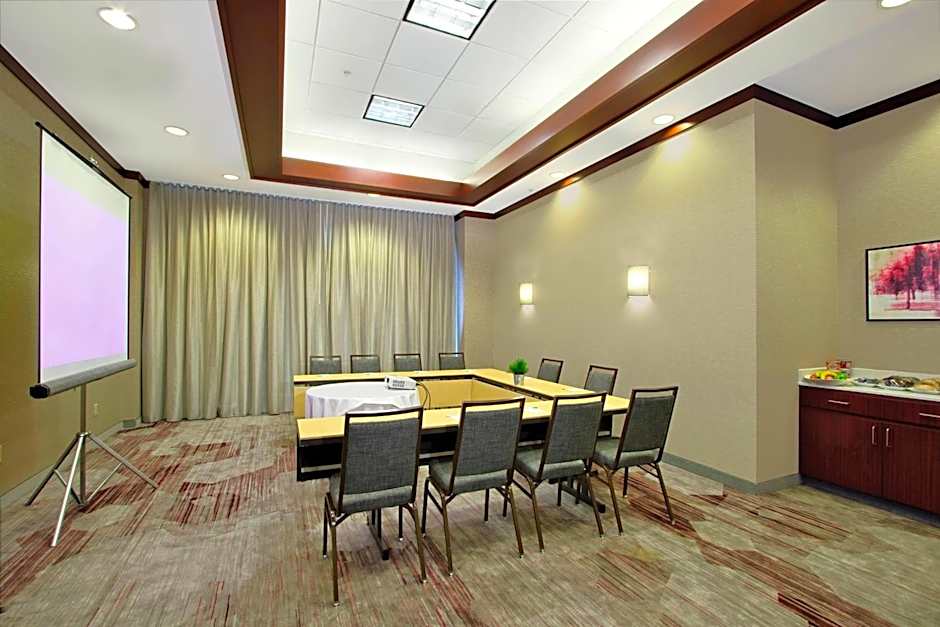 Courtyard by Marriott Oakland Downtown