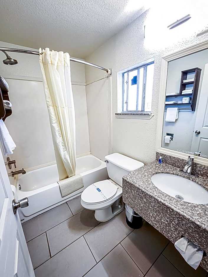 Rodeway Inn San Antonio Lackland AFB - SeaWorld