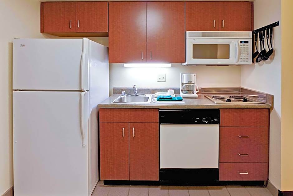 Hawthorn Suites by Wyndham Louisville East