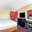 Travelodge by Wyndham Richmond IN