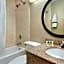 Super 8 by Wyndham Waycross GA