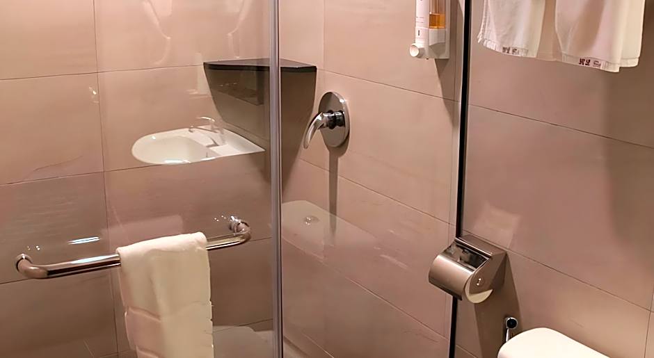 KL Hotel
